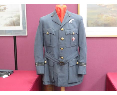 Polish Flight Lieutenant (Majors) Pilot's Service Dress Tunic   blue grey single breasted, open collar tunic. Pleated chest a