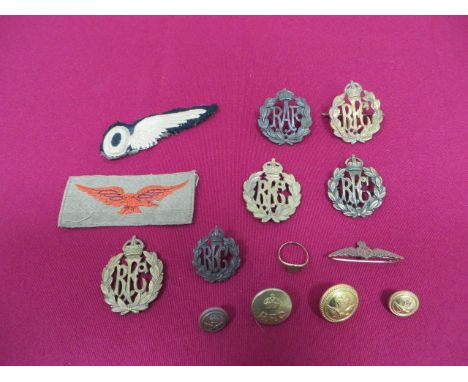 WW1 Royal Flying Corps & RAF Badges etc.  Comprising: Attributed Observer Brevet. Moth damage. ... RFC yellow metal sweethear