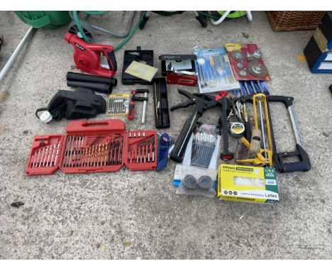 A LKARGE ASSORTMENT OF TOOLS TO INCLUDE DRILL BITS, A WOOD PLANE AND PLIERS ETC 