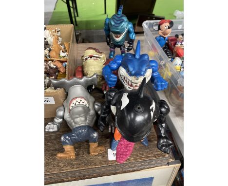 A COLLECTION OF VINTAGE MATTEL ACTION FIGURES 'STREET SHARKS' TO INCLUDE 'JAB HAMMERHEAD. ETC - 5 IN TOTAL 