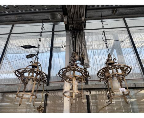 A SET OF THREE DECORATIVE ALLOY CEILING LIGHT FITTINGS 