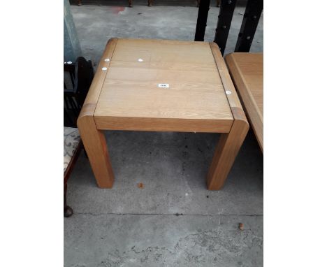 A RETRO OAK LAMP TABLE, 22" SQUARE 