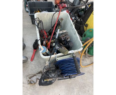 AN ASSORTMENT OF TOOLS TO INCLUDE AN ELECTRIC SANDER, JIGSAW AND DRILL ETC 