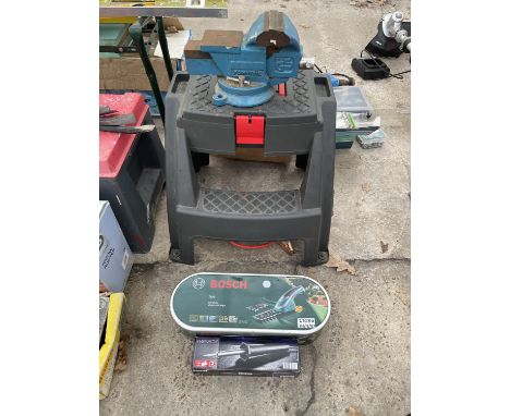 AN ASSORTMENT OF TOOLS TO INCLUDE A BENCH VICE, STEPS, ETC 