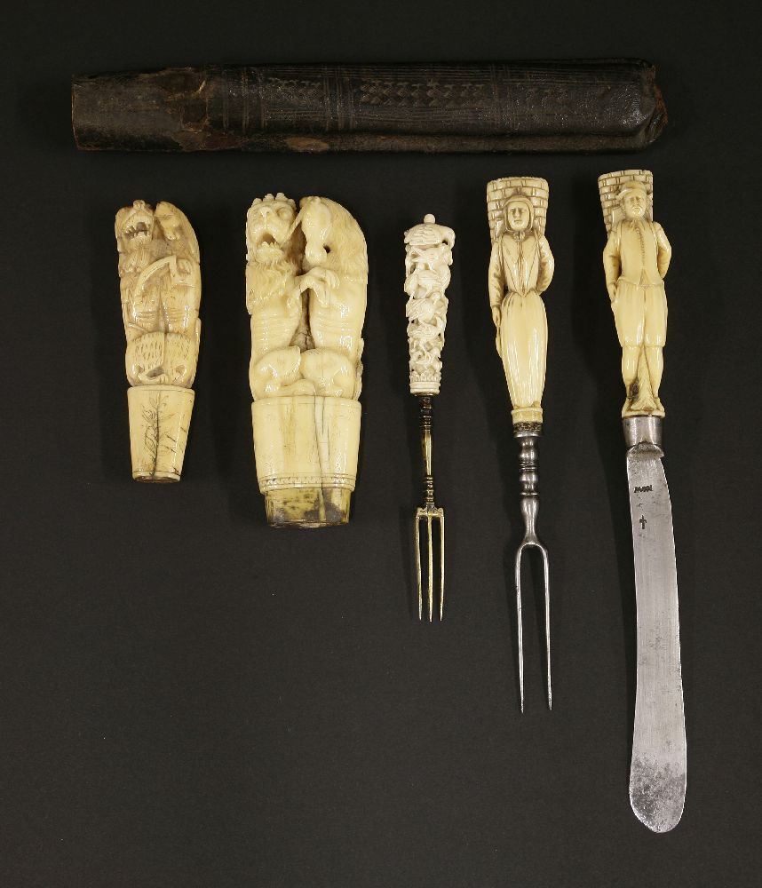 Two carved ivory knife handles,17th century, each composed of an