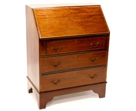 An Edwardian mahogany and rosewood crossbanded bureau, with three drawers on bracket feet, 76cm W.
