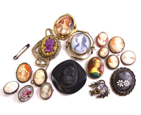 A quantity of cameo set brooches, mainly in gold plated frames, some silver and silver plated, of varying design, and various