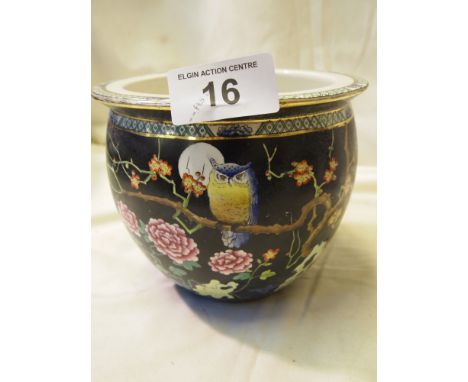  Sale Item:    CETEMWARE OWL PLANTER (AF)   Vat Status:   No Vat   Buyers Premium:  This lot is subject to a Buyers Premium o