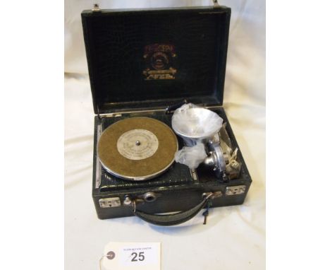  Sale Item:    GREEN PIXIE GRIPPA GRAMOPHONE   Vat Status:   No Vat   Buyers Premium:  This lot is subject to a Buyers Premiu