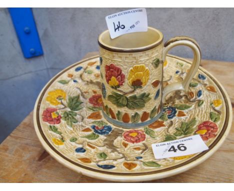  Sale Item:    H J WOOD PLAQUE & MUG   Vat Status:   No Vat   Buyers Premium:  This lot is subject to a Buyers Premium of 15%