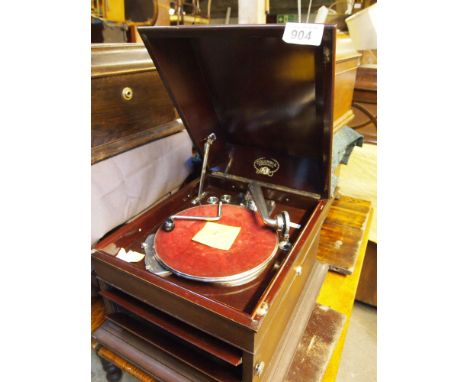  Sale Item:    COLUMBIA GRAFANOLA TABLE GRAMOPHONE  Vat Status:   No Vat   Buyers Premium:  This lot is subject to a Buyers P