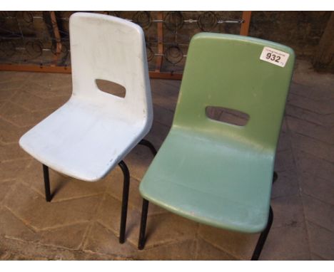  Sale Item:    2 CHILDS CHAIRS   Vat Status:   No Vat   Buyers Premium:  This lot is subject to a Buyers Premium of 15% + Vat