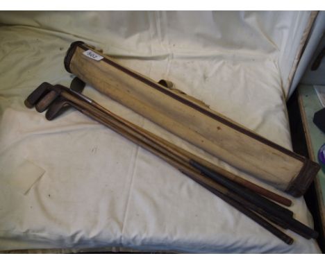  Sale Item:    BAG HICKORY GOLF CLUBS   Vat Status:   No Vat   Buyers Premium:  This lot is subject to a Buyers Premium of 15