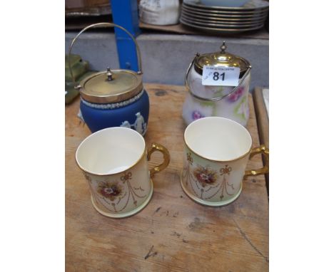  Sale Item:    2 CROWN DEVON MUGS & 2 BISCUIT BARRELS  Vat Status:   No Vat   Buyers Premium:  This lot is subject to a Buyer