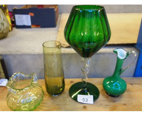  Sale Item:    4 PCS GREEN GLASS   Vat Status:   No Vat   Buyers Premium:  This lot is subject to a Buyers Premium of 15% + V