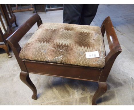  Sale Item:    PIANO STOOL   Vat Status:   No Vat   Buyers Premium:  This lot is subject to a Buyers Premium of 15% + Vat @ 2