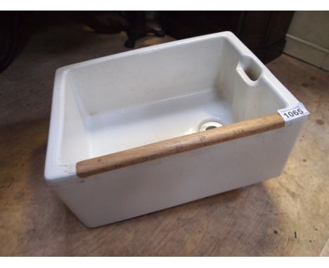  Sale Item:    BELFAST SINK   Vat Status:   No Vat   Buyers Premium:  This lot is subject to a Buyers Premium of 15% + Vat @ 