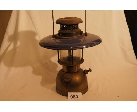  Sale Item:    BIALADDIN MODEL 800X TILLEY LAMP GLASS BROKEN (AF)  Vat Status:   No Vat   Buyers Premium:  This lot is subjec