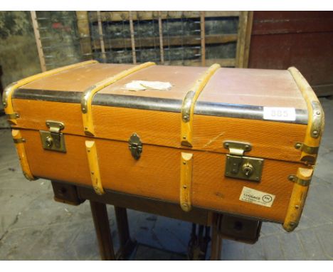  Sale Item:    TRUNK   Vat Status:   No Vat   Buyers Premium:  This lot is subject to a Buyers Premium of 15% + Vat @ 20%   A