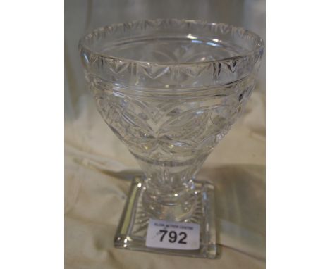  Sale Item:    CRYSTAL VASE   Vat Status:   No Vat   Buyers Premium:  This lot is subject to a Buyers Premium of 15% + Vat @ 