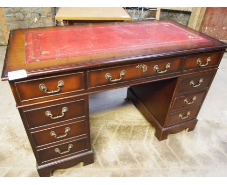  Sale Item:    LEATHER TOP PEDESTAL DESK   Vat Status:   No Vat   Buyers Premium:  This lot is subject to a Buyers Premium of