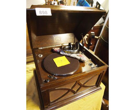  Sale Item:    HMV 104 TABLE GRAMOPHONE   Vat Status:   No Vat   Buyers Premium:  This lot is subject to a Buyers Premium of 