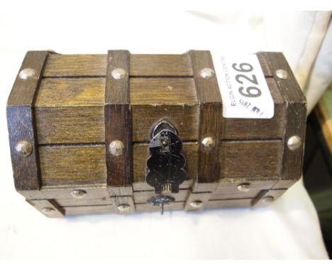  Sale Item:    JEWELLERY BOX & CONTENTS   Vat Status:   No Vat   Buyers Premium:  This lot is subject to a Buyers Premium of 