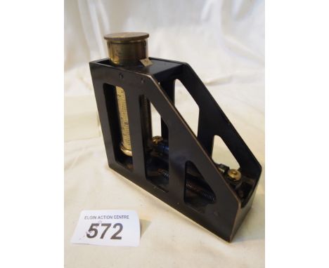 Sale Item:    WATTS W W II CLINOMETER   Vat Status:   No Vat   Buyers Premium:  This lot is subject to a Buyers Premium of 1