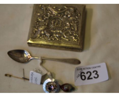  Sale Item:    GEORGIAN SILVER SPOON SILVER HAT PIN & CHINESE SILVER BOX (AF)  Vat Status:   No Vat   Buyers Premium:  This l