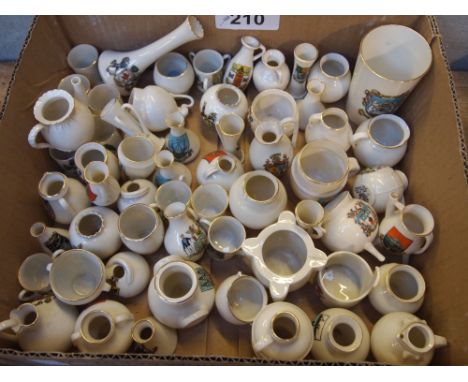  Sale Item:    BOX GOSS CRESTED CHINA   Vat Status:   No Vat   Buyers Premium:  This lot is subject to a Buyers Premium of 15