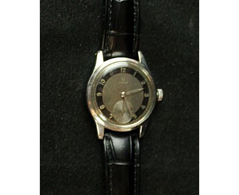 A gents Omega wristwatch The circular dial with Arabic numerals and subsidiary seconds dial, diameter of case 35mm   CONDITIO