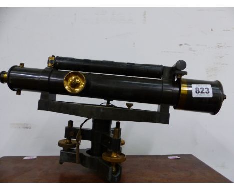 A MAHOGANY CASED STANLEY 14 INCH APPROVED SURVEYORS LEVEL, THE PAPER LABEL DATED 1913 TOGETHER WITH A TRIPOD AND A CANVAS CAS
