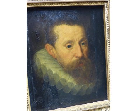 OLD MASTER SCHOOL PORTRAIT OF A BEARDED GENTLEMAN, OIL ON PANEL 36 x 29cms