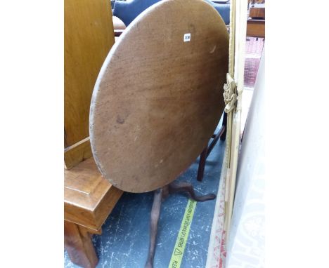 A GEORGIAN MAHOGANY TRIPOD TABLE. 