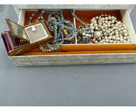 A VINTAGE JEWELLERY CASE AND CONTENTS PREDOMINANTLY COSTUME JEWELLERY AND A SWISS REUGE SET CROIX METAL MULTI FUNCTION COMPAC