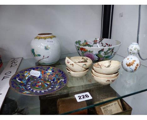 A QUANTITY ORIENTAL WARE TO INCLUDE SATSUMA SAKI BOWLS A SMALL GINGER JAR AND A SMALL DOUBLE GOURD VASE , TOGETHER WITH A CAR