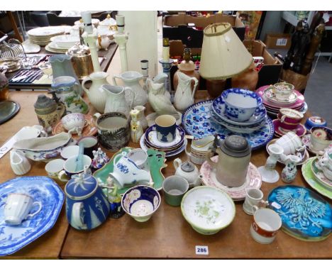 A QUANTITY OF ANTIQUE AND LATER CHINA WARE, TO INCLUDE BLUE AND WHITE STAFFORDSHIRE, A TRENT TEAPOT ETC