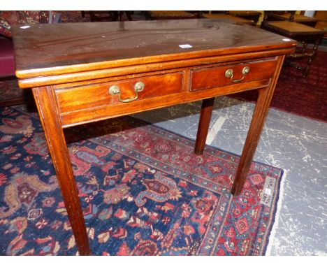 A GEORGE III MAHOGANY TEA TABLE, THE RECTANGULAR TOP OPENING ON A SINGLE GATE, THE TWO APRON DRAWERS ABOVE CHANNELLED SQUARE 