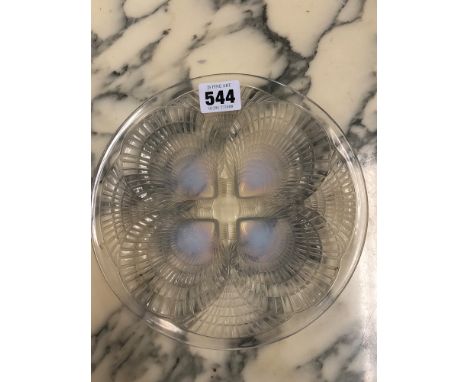 AN R LALIQUE COQUILLES OPALESCENT GLASS DISH.   Dia. 20cms.