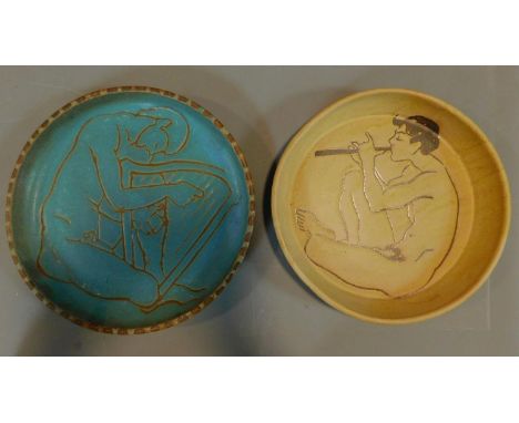 Two Art pottery ceramic bowls. 31.5x31.5cm 