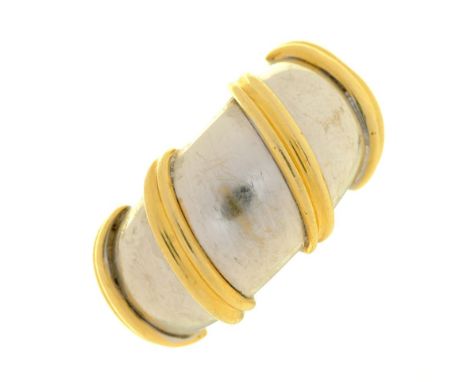 AN ITALIAN TWO COLOUR 18CT GOLD RING, SIGNED NABUCCO, 11.5G, SIZE L++SCRATCHED NUMBERS INSIDE HOOP, LIGHT WEAR CONSISTENT WIT