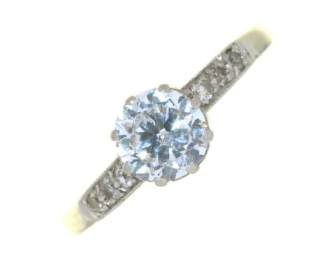 AN OLD CUT DIAMOND SOLITAIRE IN PLATINUM, MARKED PLAT, 2.5G, SIZE K ++HOOP SHOWS EVIDENCE OF RESIZING, LIGHT WEAR 