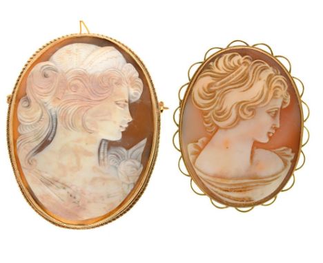 A SHELL CAMEO BROOCH IN 9CT GOLD, 5.5 X 4.5 CM APPROX AND ANOTHER++LIGHT WEAR CONSISTENT WITH AGE 