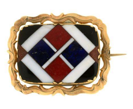 A VICTORIAN PIETRE DURE BROOCH OF LAPIS LAZULI, SUNSTONE AND AGATE, IN GOLD, UNMARKED, 2.7 X 3.4 CM APPROX, 8G++LIGHT WEAR CO
