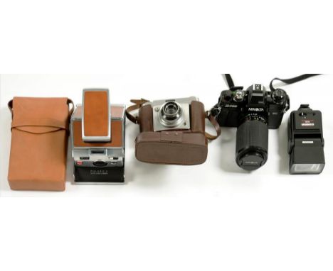 AN ILFORD SPORTSMAN 35MM CAMERA, A MINOLTA X700 CAMERA AND A POLAROID FOLDING CAMERA IN TAN LEATHER 