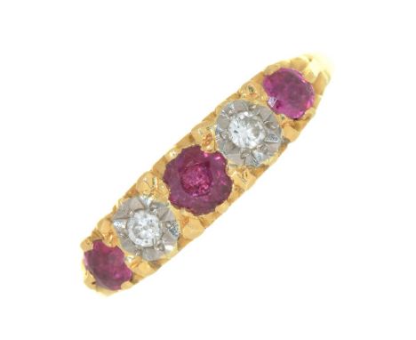 A RUBY AND DIAMOND RING, IN 18CT GOLD, 3G, SIZE O++LIGHT WEAR CONSISTENT WITH AGE 
