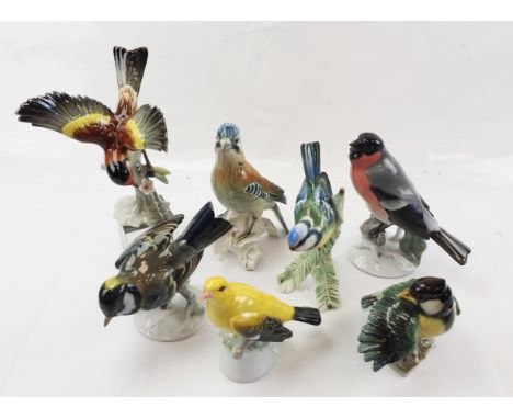 Konvolut Vogelfiguren. Diverse Marken u.a. Rosenthal, Hutschenreuther, Karl Ens (ein Vogel mit repariertem Schnabel) und Goeb