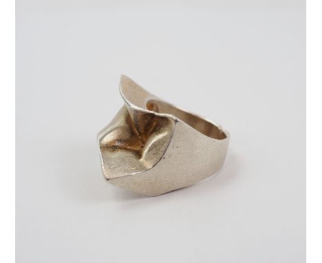 Design-Ring SILBER. Sterling. Gr. 60. 17,4 g. Zustand II