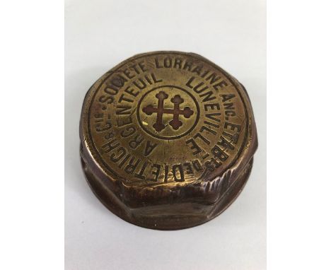 Vintage Car Motor Vehicle threaded brass hub cap relating to Societe Lorraine Anc Etabts De Dietrich Societe, Luneville, Arge