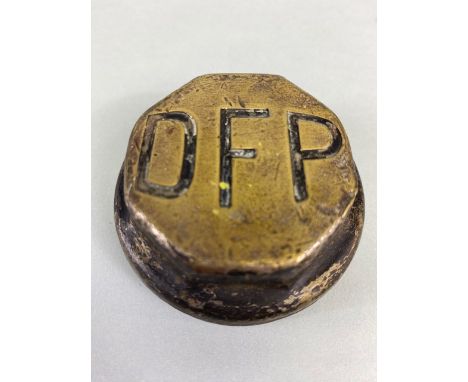 Vintage Car Motor Vehicle threaded brass hub cap relating to D F P motors, approximately 6.5cm across